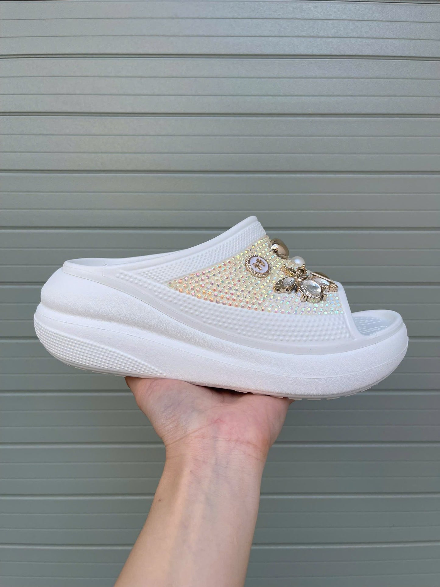 Women's Basic Sandal With Bling & Charm