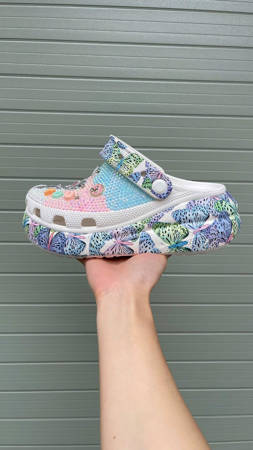 Women’s Butterfly Print & Charm Clogs