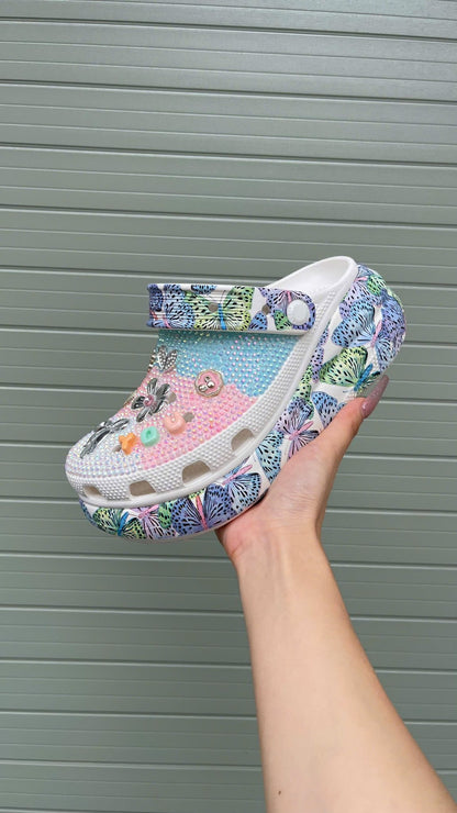 Women’s Butterfly Print & Charm Clogs