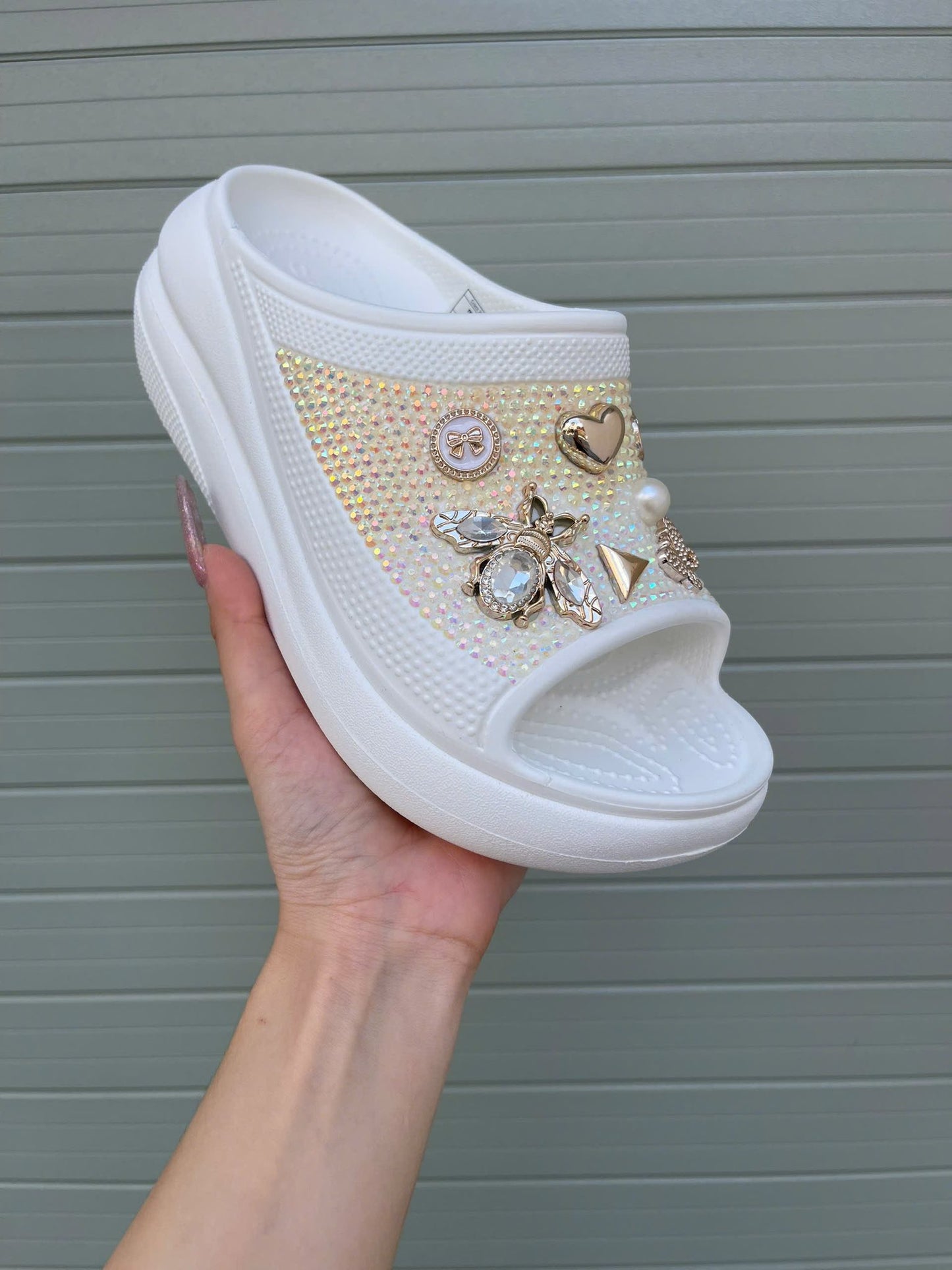 Women's Basic Sandal With Bling & Charm