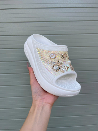 Women's Basic Sandal With Bling & Charm