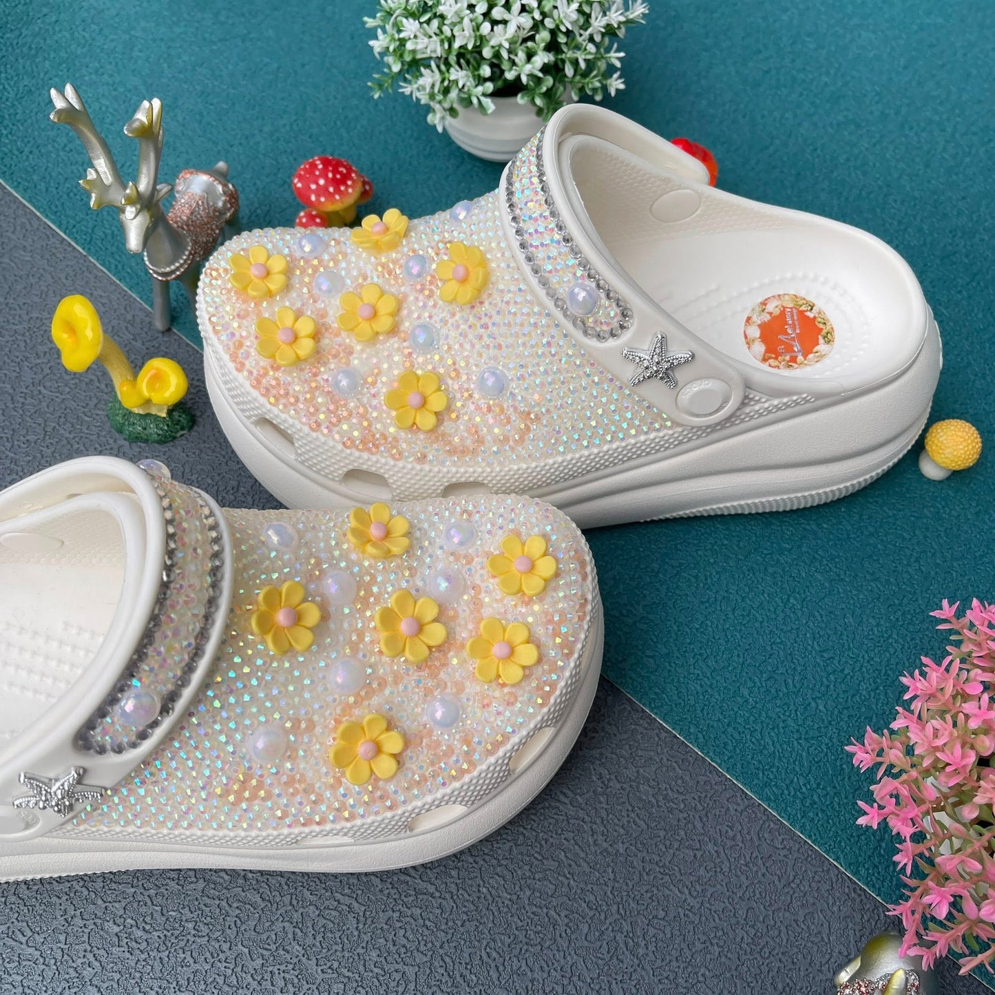 Women’s Bling & Flowers Charm Basic Clogs