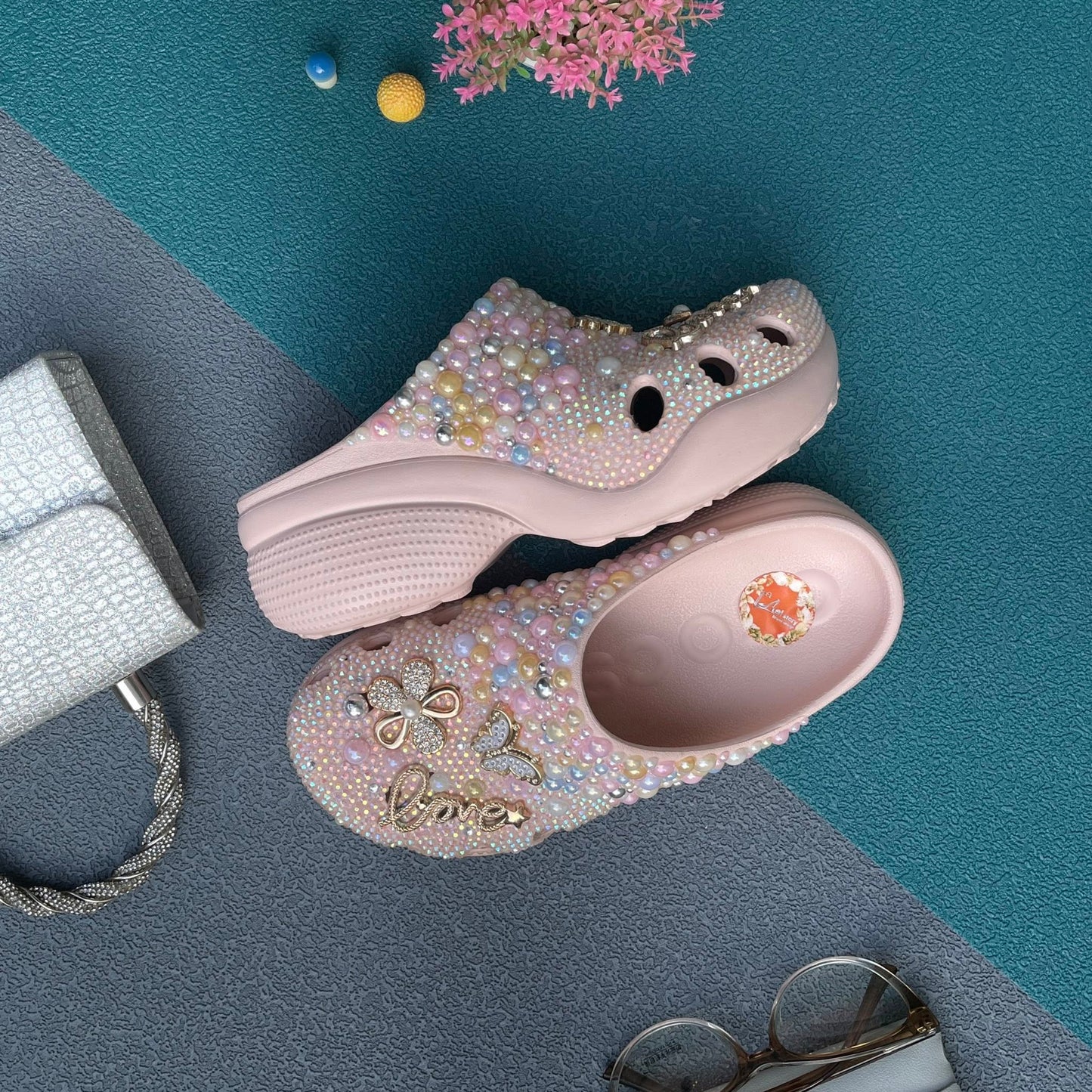 Women's Simple and Lightweight With Pearl Charm Clogs