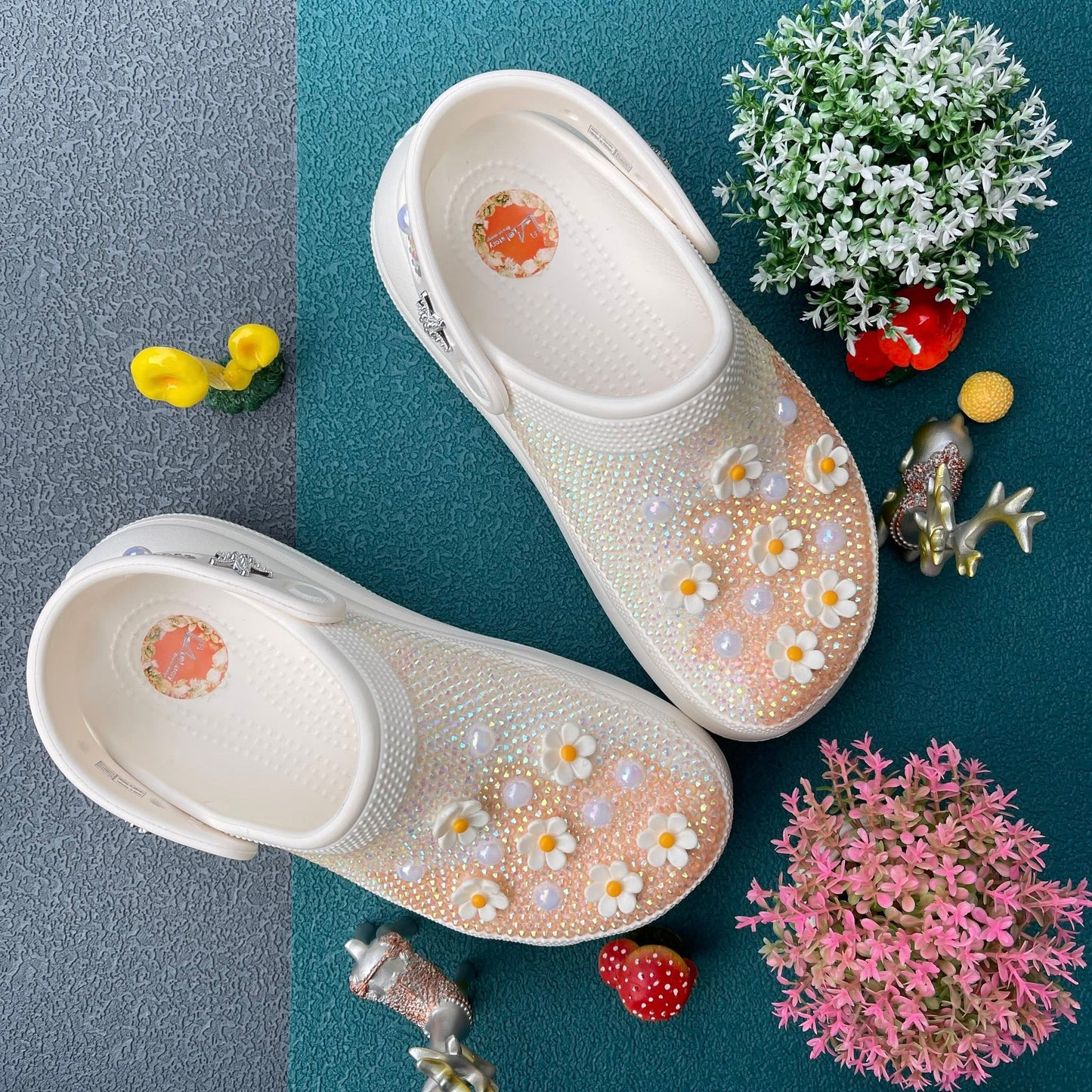 Women’s Bling & Flowers Charm Basic Clogs
