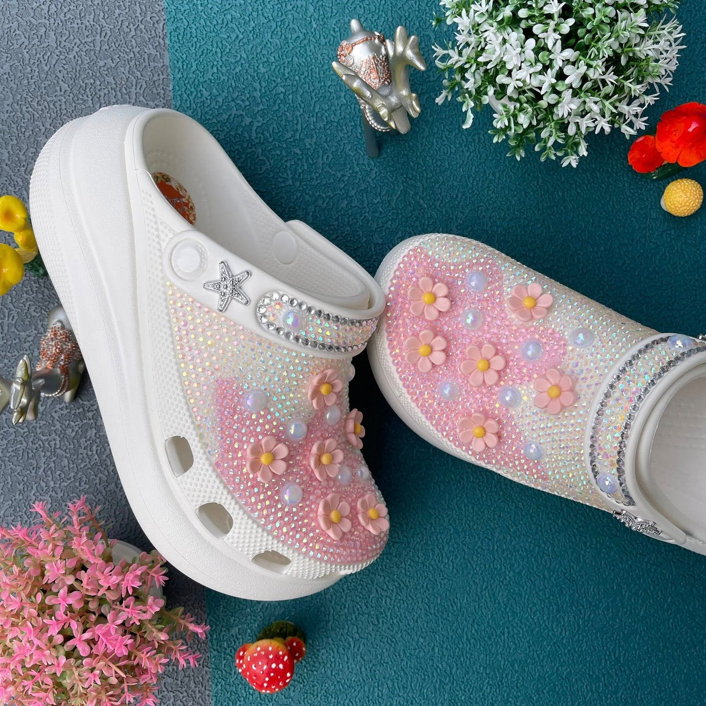 Women’s Bling & Flowers Charm Basic Clogs