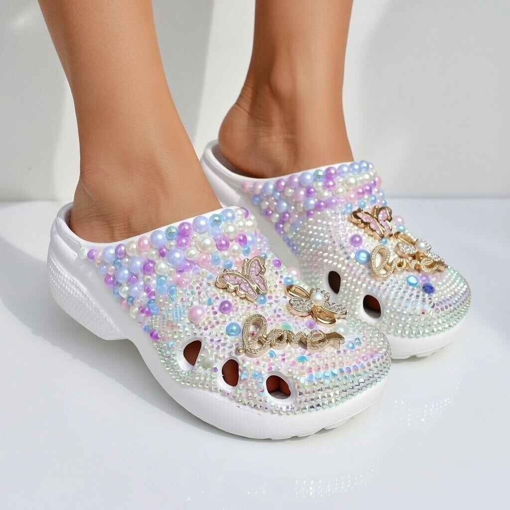 Women's Simple and Lightweight With Pearl Charm Clogs